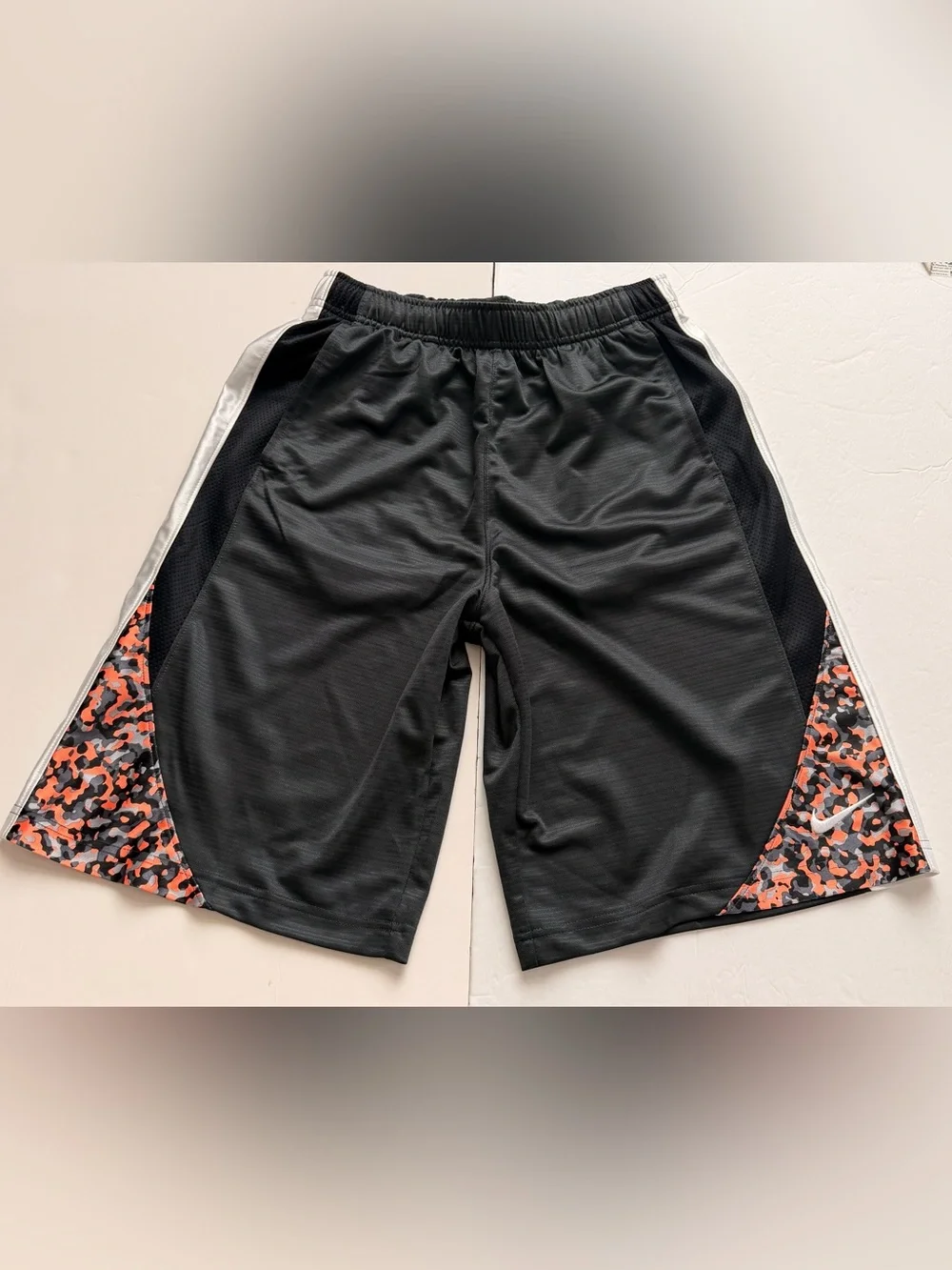 Nike Boys Youth Large Basketball Shorts Black Orange Camo Athletic